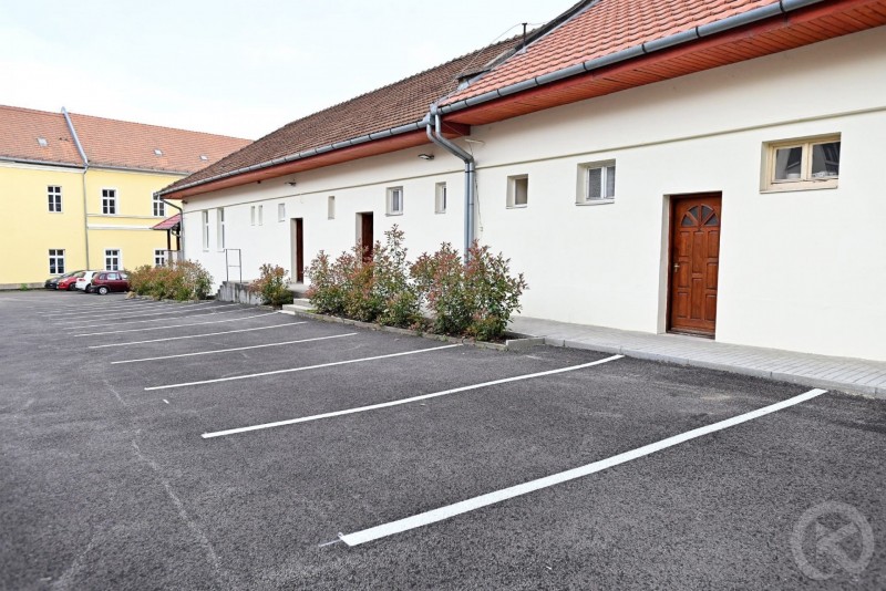 Hotel cu Merlot Eger 708000 thumb