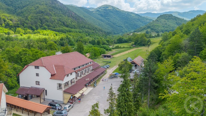 Pensiune Popasul Ursilor Chișcău 715767 thumb