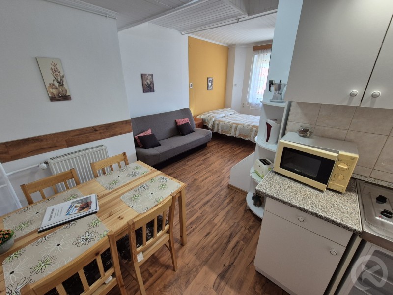 Roxanna Apartman Jula 710728 thumb