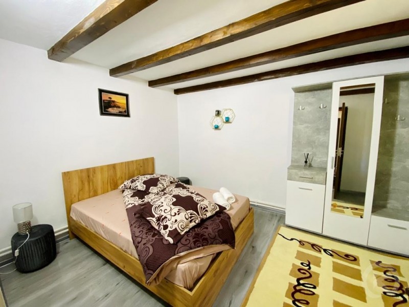 Cabana Mădălin Pietroasa 683870 thumb