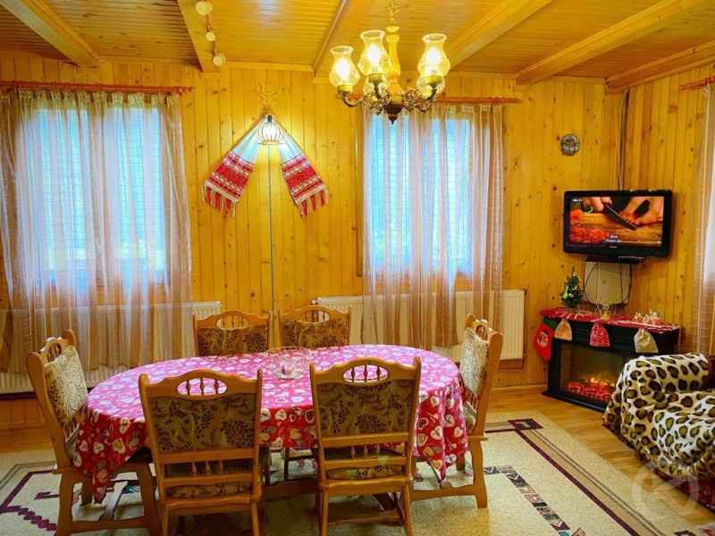 Cabana Mădălin Pietroasa 683841 thumb