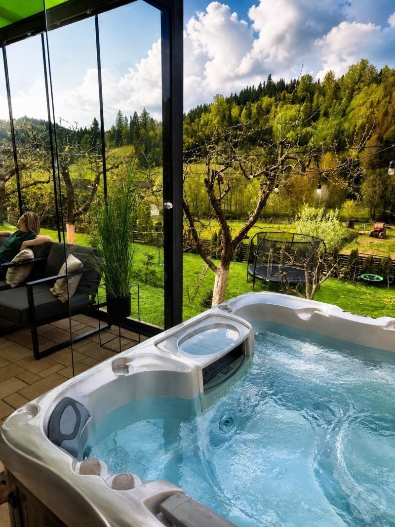 Cazare Colibița Casa Lipan – Cabană cu jacuzzi aproape de lac