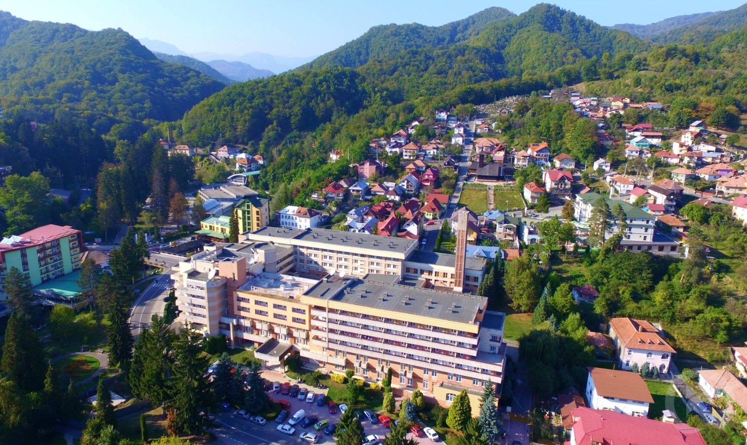Descriere turistică &ndash; Băile Olănești (județul V&acirc;lcea, Rom&acirc;nia)